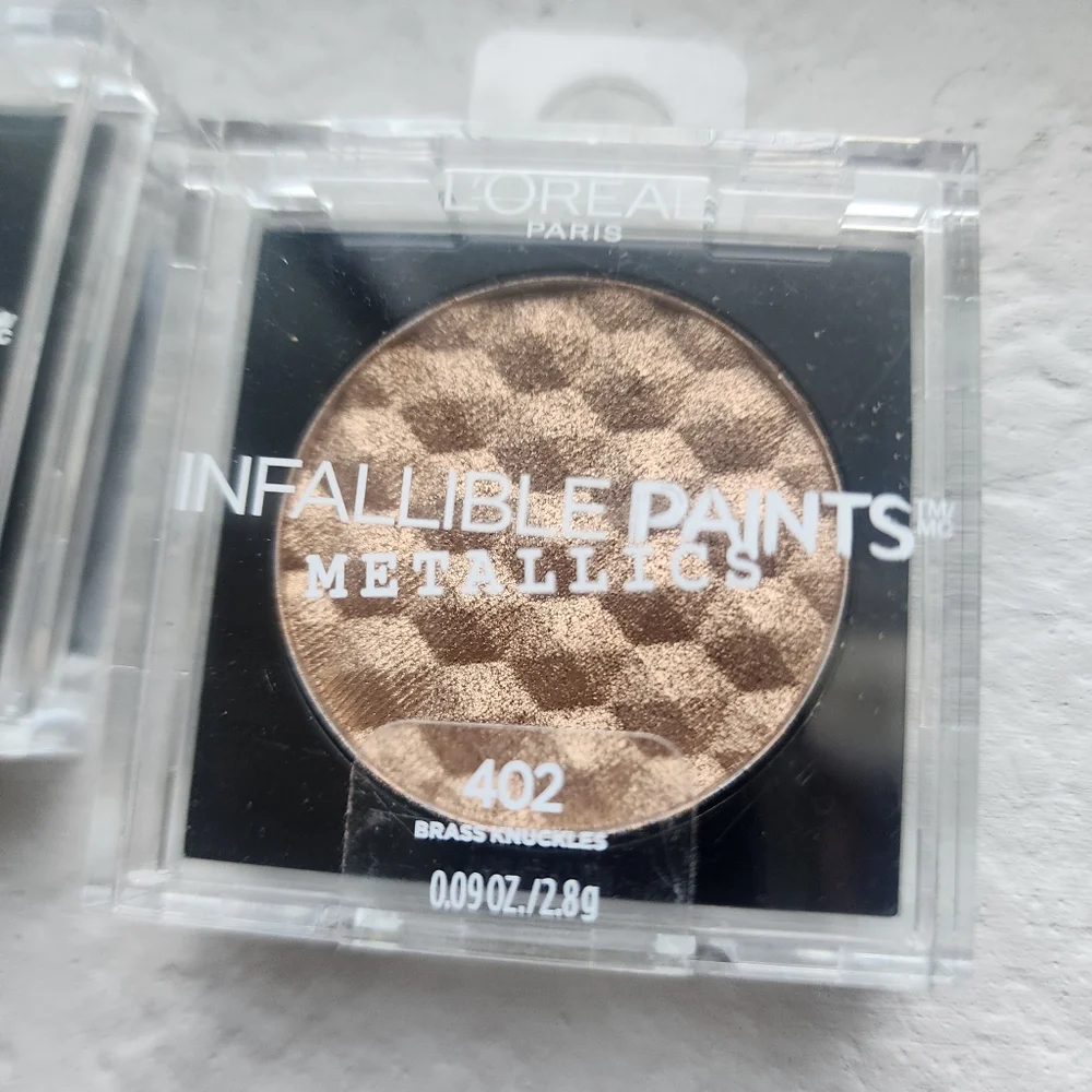 Metallic Eyeshadow